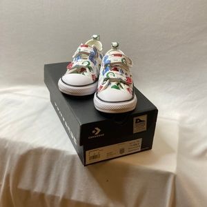 Converse Sneakers Boys 8 Sea Creatures Velcro Chuck Taylor All Star Sharks Squid